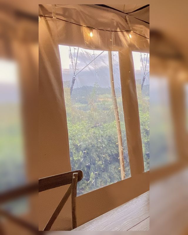 Comment fermer la tente Nomade? Les panneaux cristal !