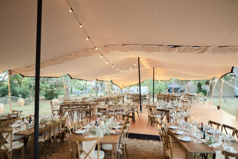 Augmentez la surface de la tente nomade grâce aux gouttières.