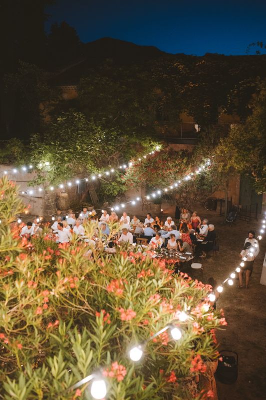 Guirlandes mariage extérieur