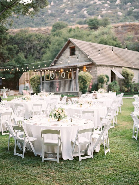 Tables rondes mariage ambiance